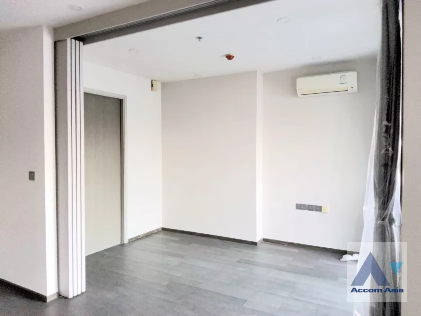 unit 1 Bedroom  Condominium For Sale in ,   near BTS Ratchathewi (AA40131)