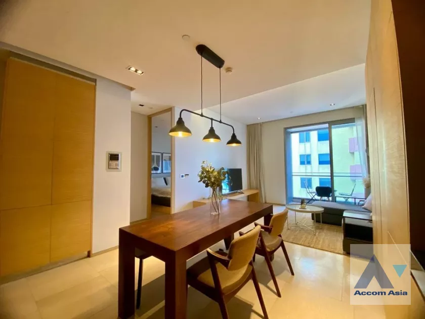 Fully Furnished |  1 Bedroom  Condominium For Rent & Sale in Silom, Bangkok  near BTS Sala Daeng - MRT Silom (AA40132)