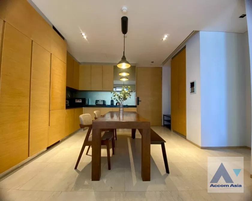 unitFully Furnished |  1 Bedroom  Condominium For Rent & Sale in Silom, Bangkok  near BTS Sala Daeng - MRT Silom (AA40132)