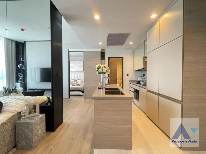  2 Bedrooms  Condominium For Sale in Phaholyothin, Bangkok  near MRT Phahon Yothin (AA40135)