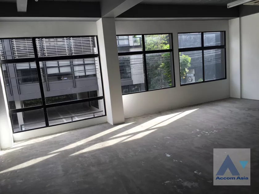 10  House For Rent in Ratchadapisek ,Bangkok  at Home Office Modern Style  AA40137