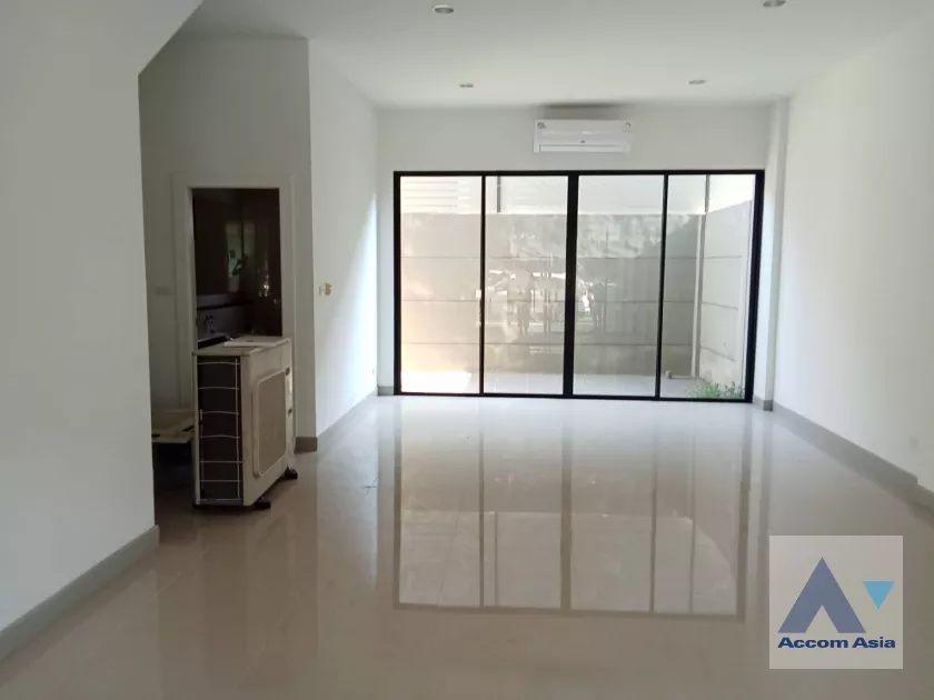 6  3 br House For Rent in Ratchadapisek ,Bangkok  at Premium Place Kaset-Nawamin AA40139