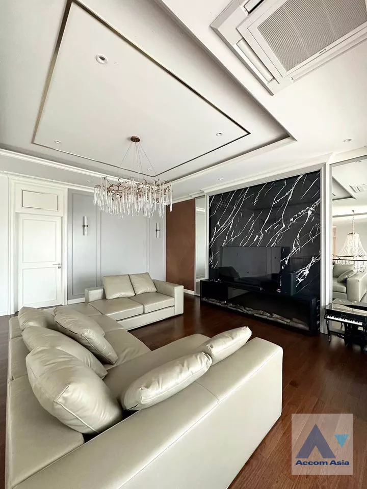 7  4 br House For Sale in Dusit ,Bangkok  at The Palazzo Pinklao AA40145