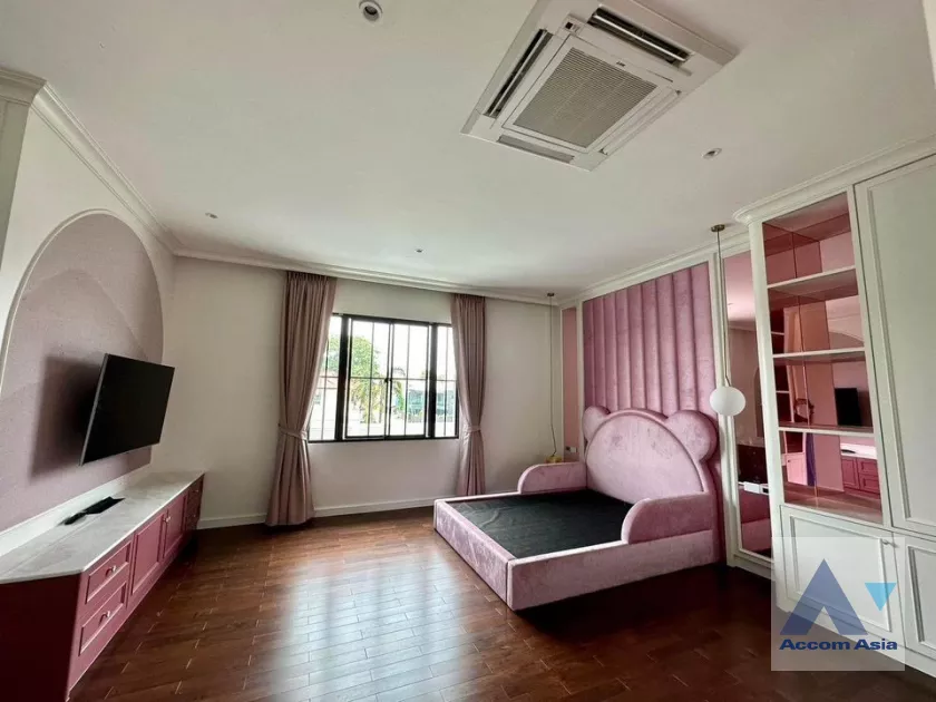 8  4 br House For Sale in Dusit ,Bangkok  at The Palazzo Pinklao AA40145