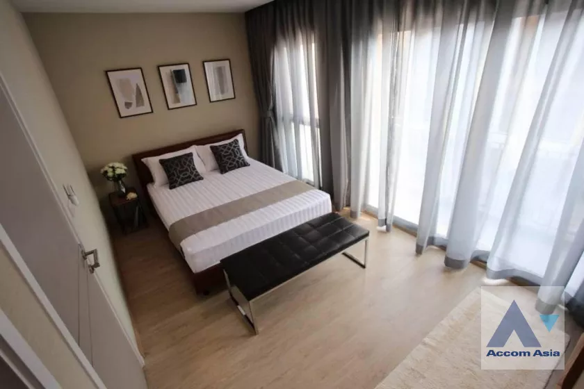 unitFully Furnished |  3 Bedrooms  Townhouse For Rent in Pattanakarn, Bangkok  near ARL Ramkhamhaeng (AA40151)