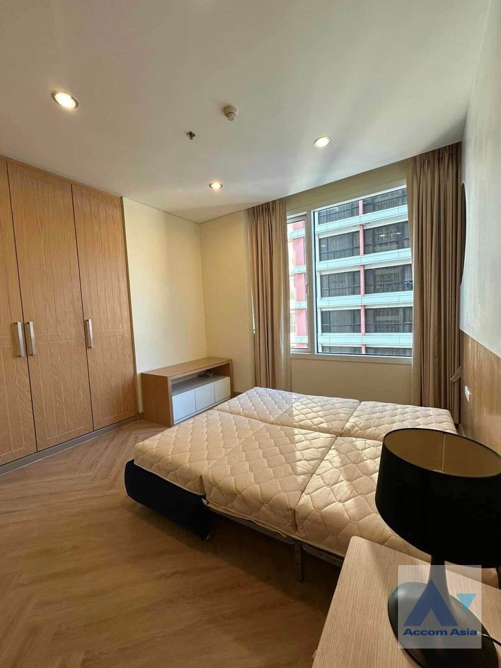 6  3 br Condominium for rent and sale in Silom ,Bangkok BTS Sala Daeng - MRT Silom at Royal Saladaeng AA40154