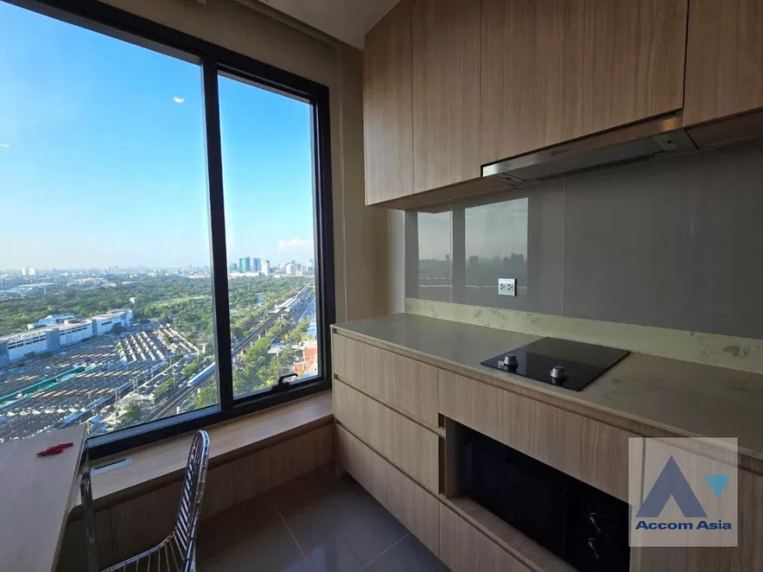 Pet friendly |  2 Bedrooms  Condominium For Rent in Phaholyothin, Bangkok  (AA40157)
