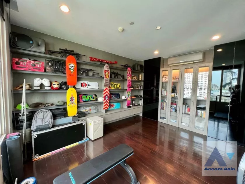 7  3 br Condominium For Sale in Charoen Nakhon ,Bangkok BTS Krung Thon Buri at WaterMark Chaophraya River AA40161