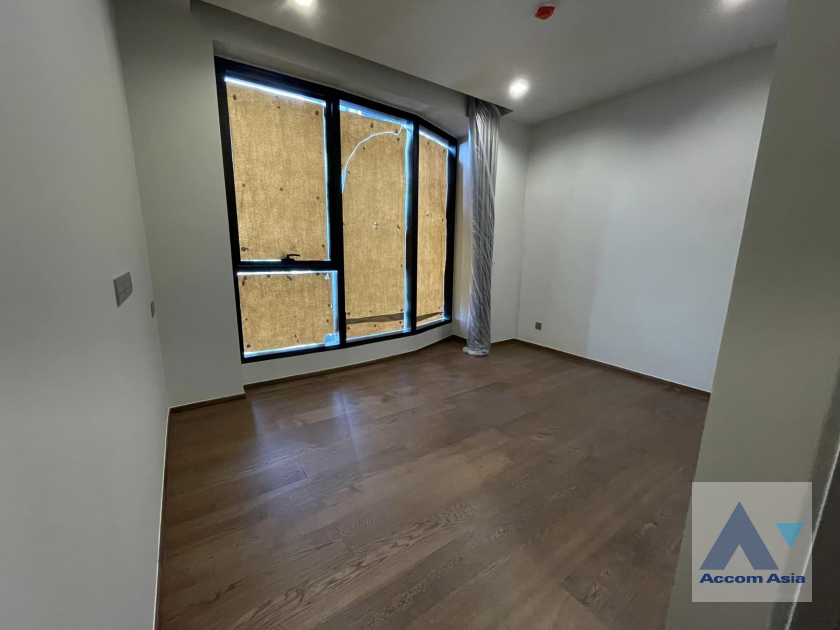 4  2 br Condominium For Sale in Phaholyothin ,Bangkok BTS Victory Monument at Ideo Q Victory AA40162