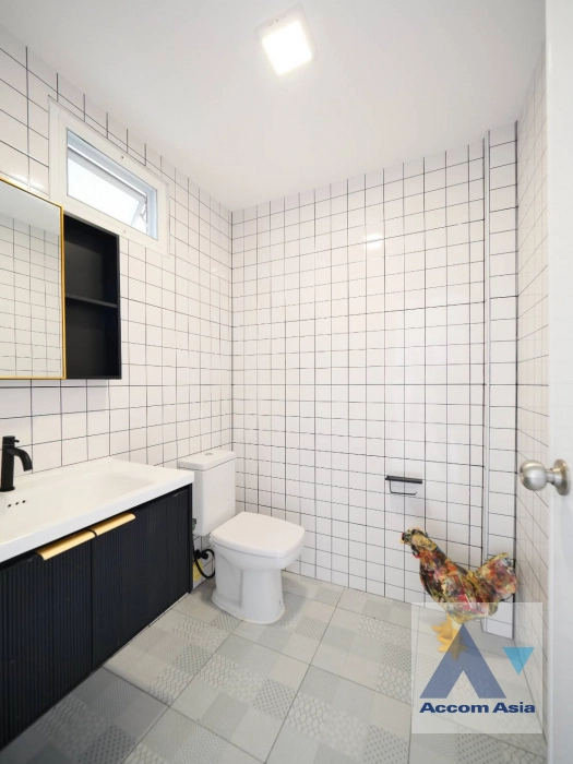 11  3 br House for rent and sale in Sukhumvit ,Bangkok BTS On Nut AA40164