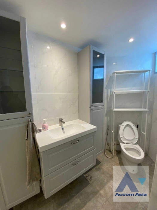 16  3 br Condominium For Sale in Sukhumvit ,Bangkok BTS Phrom Phong at D.S. Tower 2 AA40173