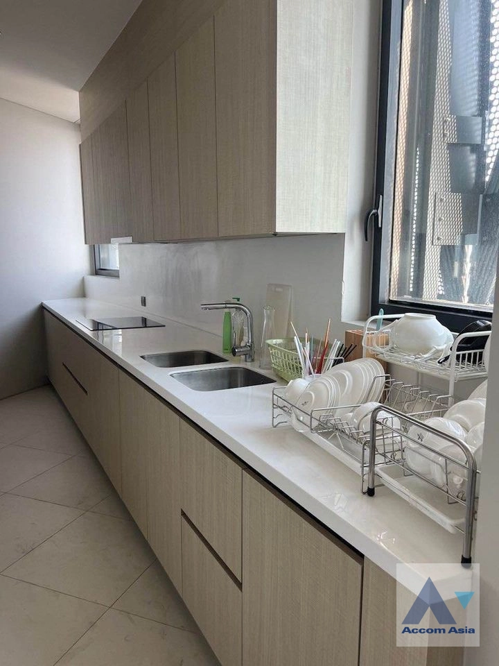 8  3 br Condominium for rent and sale in Charoen Nakhon ,Bangkok BTS Krung Thon Buri at Banyan Tree Residences Riverside AA40175