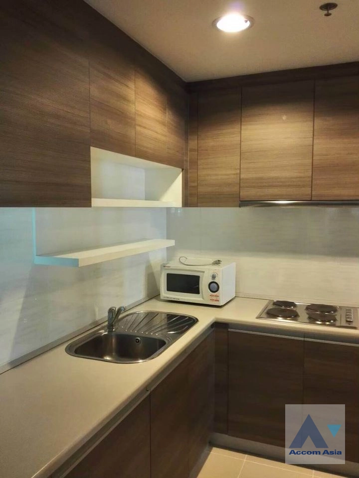  2 Bedrooms  Condominium For Rent in Ratchadapisek, Bangkok  near MRT Rama 9 (AA40180)