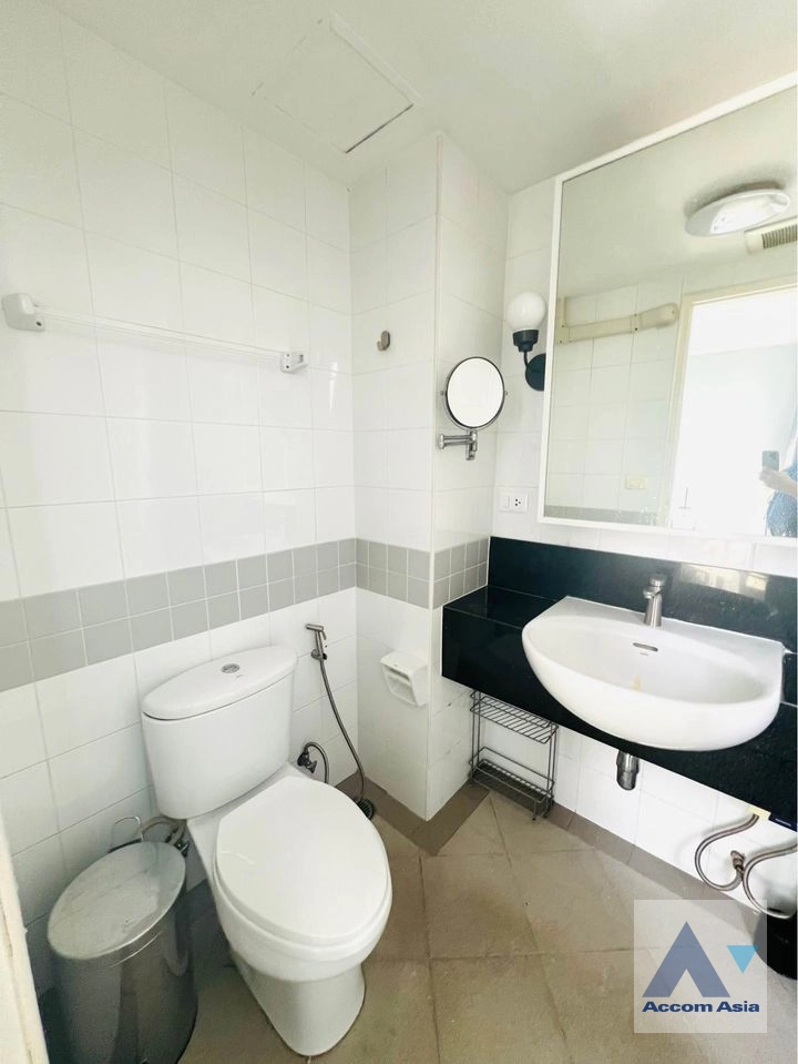 16  2 br Condominium For Rent in Sukhumvit ,Bangkok BTS Phra khanong at Plus 67 AA40185