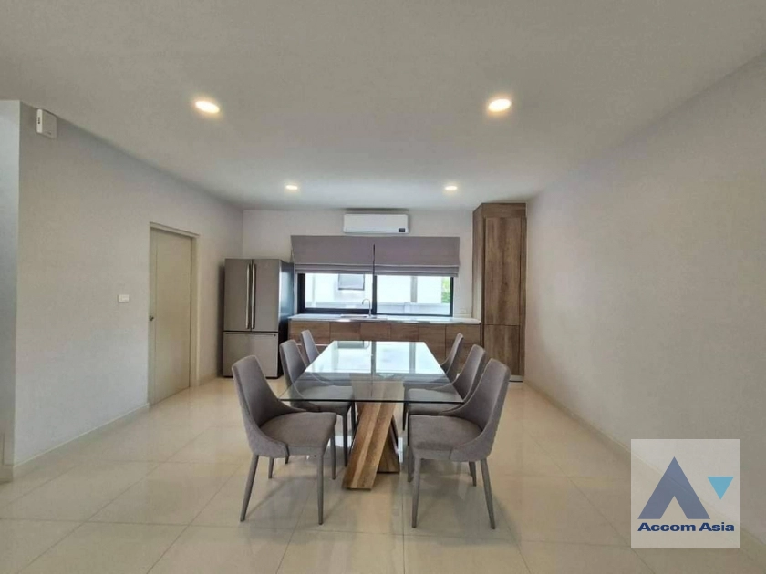 4  4 br House For Rent in Samutprakan ,Samutprakan  at Centro Bangna AA40192