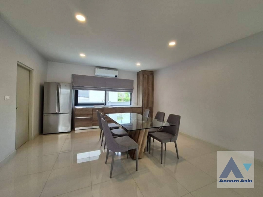 unitPet friendly |  4 Bedrooms  House For Rent in Samutprakan, Samutprakan  (AA40192)