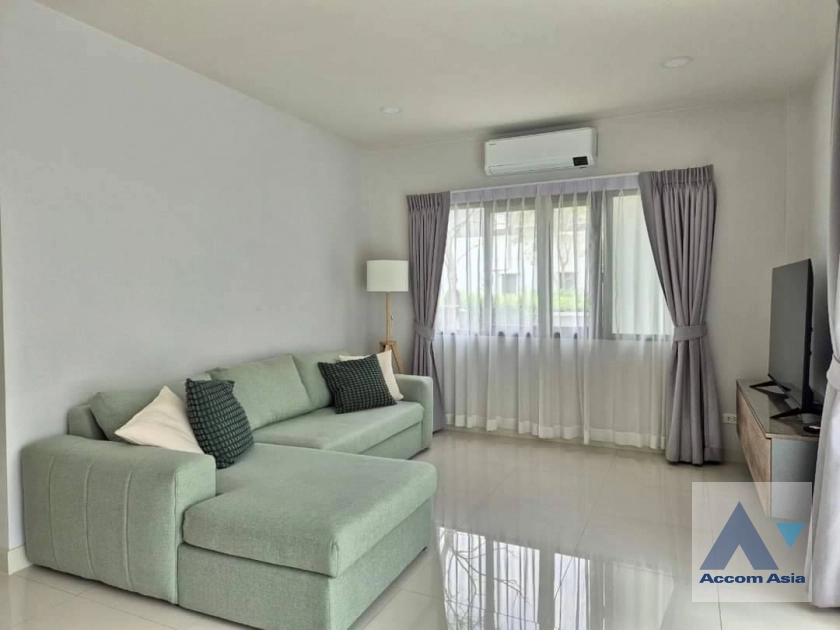 unitPet friendly |  4 Bedrooms  House For Rent in Samutprakan, Samutprakan  (AA40192)