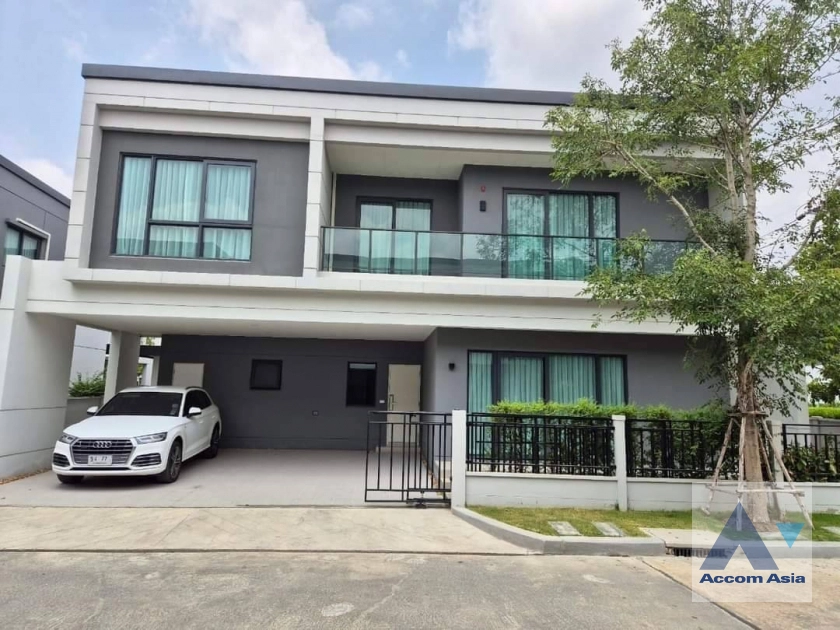 Pet friendly |  The Centro Bangna House  4 Bedroom for Rent   in  