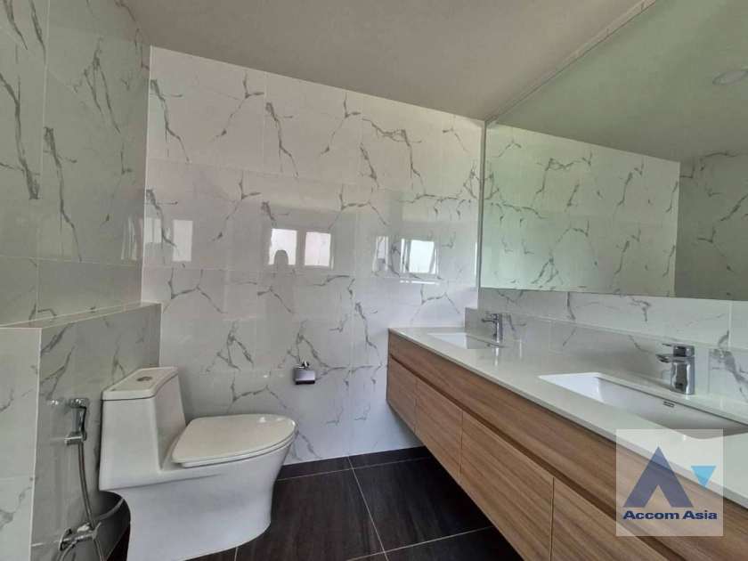 14  4 br House For Rent in Samutprakan ,Samutprakan  at Centro Bangna AA40192