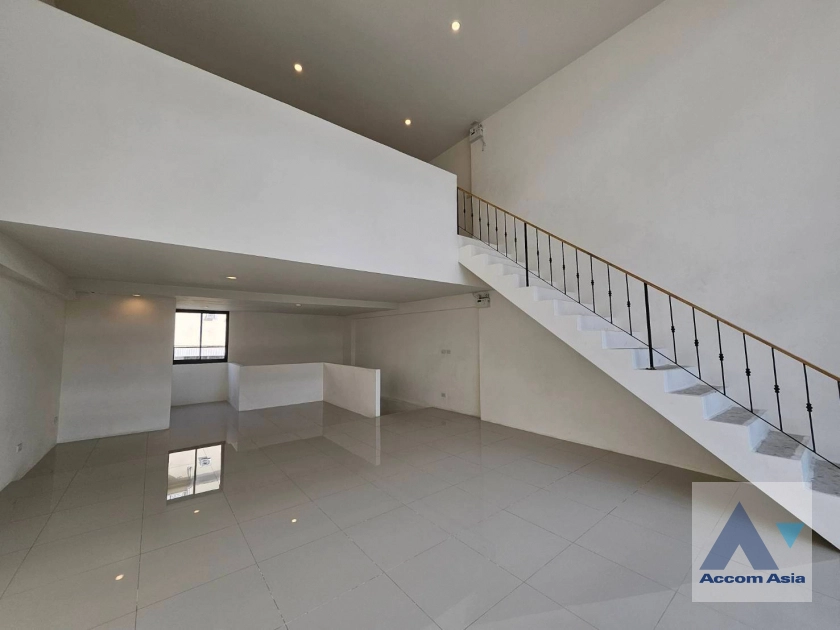  2  3 br House For Rent in Sathorn ,Bangkok BRT Wat Dokmai at Brighton Home Office Rama 3 AA40195