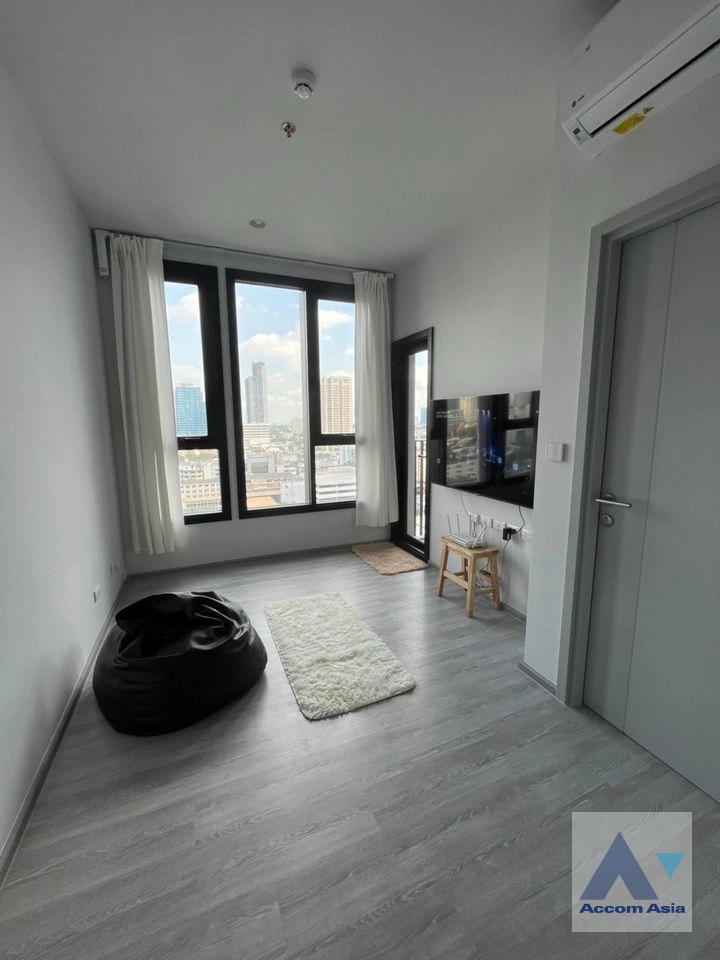 unit 1 Bedroom  Condominium For Sale in Sukhumvit, Bangkok  near BTS Ekkamai (AA40200)