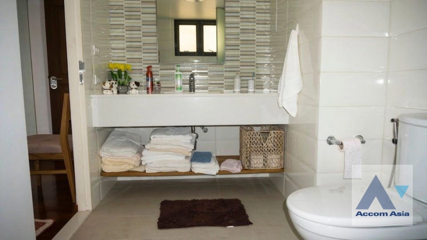 11  2 br Condominium For Sale in Sukhumvit ,Bangkok BTS Thong Lo at Baan Chan AA40201