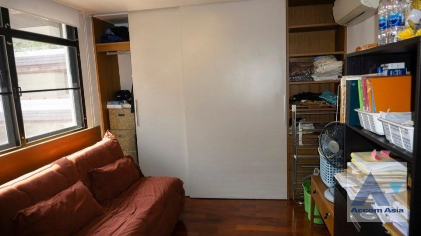 10  2 br Condominium For Sale in Sukhumvit ,Bangkok BTS Thong Lo at Baan Chan AA40201