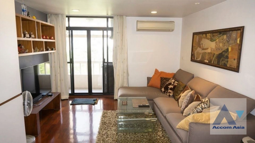 Baan Chan Condominium  2 Bedroom for Sale BTS Thong Lo in Sukhumvit Bangkok