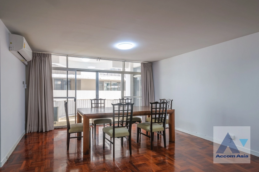 unitFully Furnished |  3 Bedrooms  Condominium For Rent in Sukhumvit, Bangkok  near BTS Phrom Phong (AA40206)