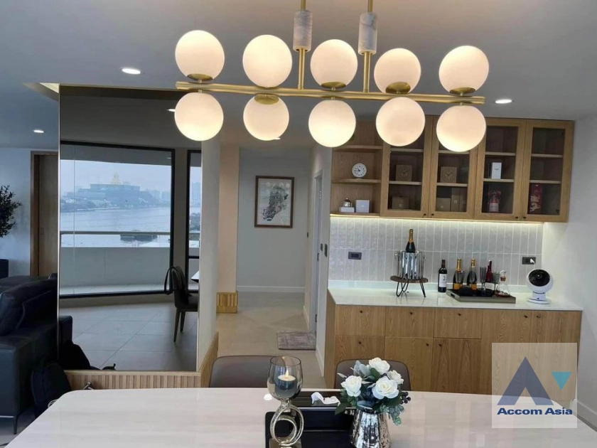 unit 2 Bedrooms  Condominium For Sale in Phaholyothin, Bangkok  (AA40207)