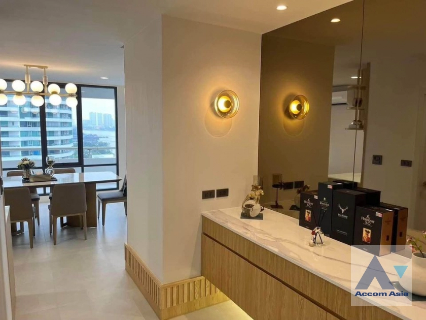 unit 2 Bedrooms  Condominium For Sale in Phaholyothin, Bangkok  (AA40207)