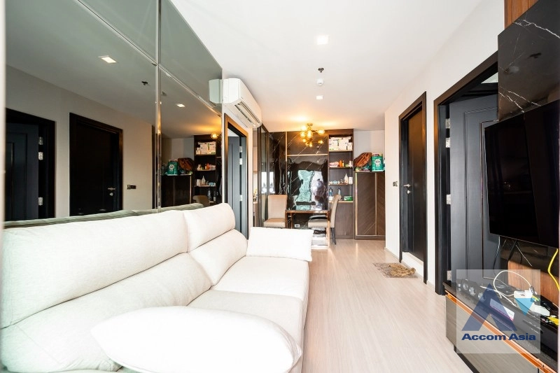  1  2 br Condominium For Sale in Phaholyothin ,Bangkok MRT Rama 9 at LIFE Asoke-Rama 9 AA40211