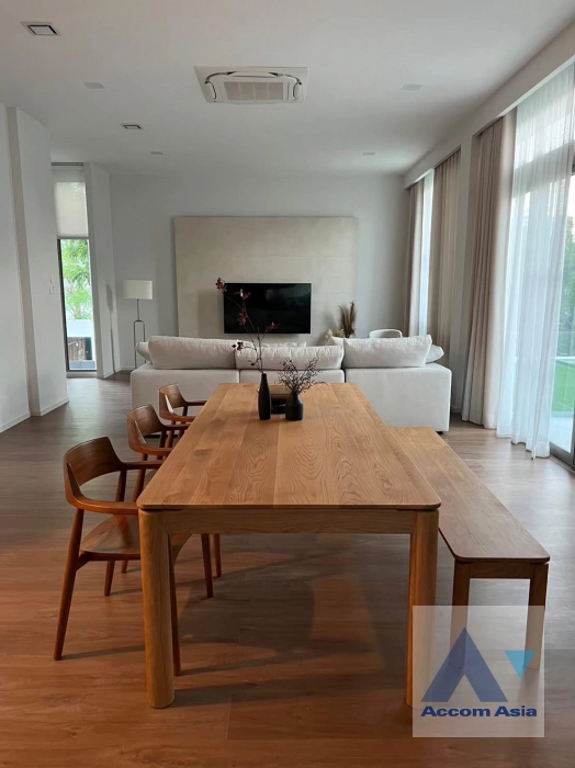 unitPet friendly |  3 Bedrooms  House For Rent in Latkrabang, Bangkok  near ARL Ban Thap Chang (AA40215)