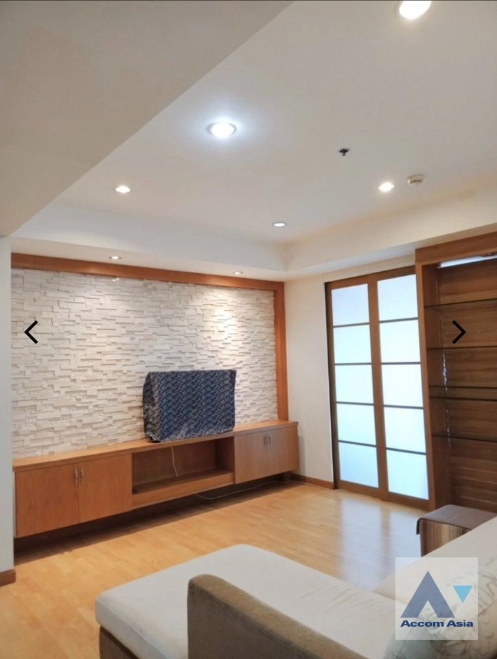  1 Bedroom  Condominium For Rent & Sale in Charoennakorn, Bangkok  near BTS Krung Thon Buri (AA40217)
