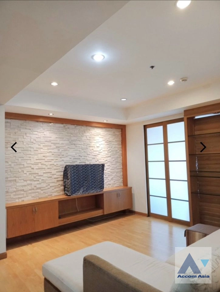 unit 1 Bedroom  Condominium For Rent & Sale in Charoen Nakhon, Bangkok  near BTS Krung Thon Buri (AA40217)