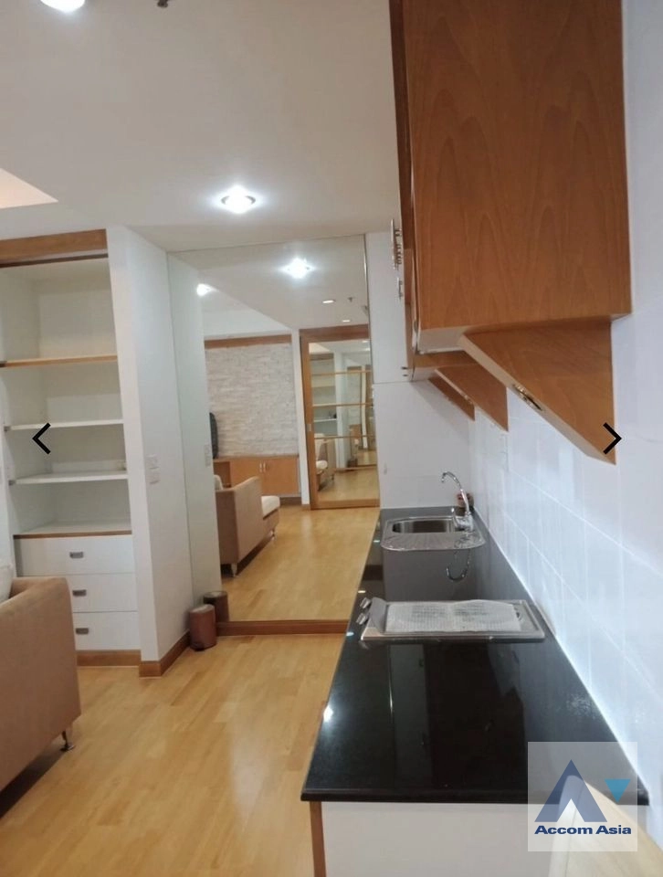 unit 1 Bedroom  Condominium For Rent & Sale in Charoen Nakhon, Bangkok  near BTS Krung Thon Buri (AA40217)