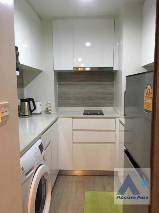 unitFully Furnished, Corner Unit, Pet friendly |  2 Bedrooms  Condominium For Rent in Ploenchit, Bangkok  near BTS Ploenchit (AA40219)