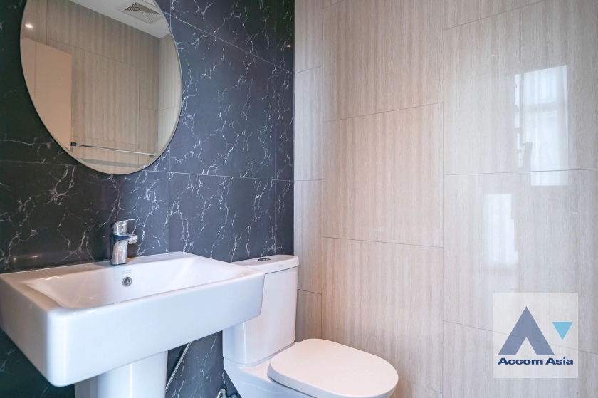 17  3 br Condominium for rent and sale in Sukhumvit ,Bangkok BTS Punnawithi at The Unique Sukhumvit 62/1 AA40228