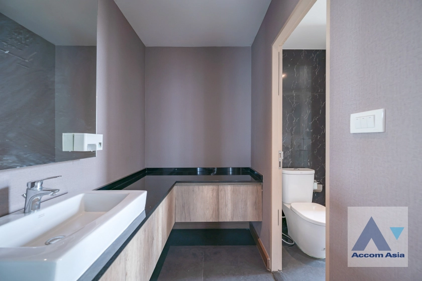 19  3 br Condominium for rent and sale in Sukhumvit ,Bangkok BTS Punnawithi at The Unique Sukhumvit 62/1 AA40228