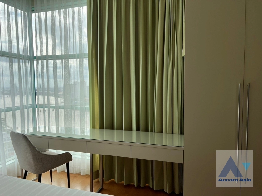 13  3 br Apartment For Rent in Charoenkrung ,Bangkok  at Riverfront Residence AA40232