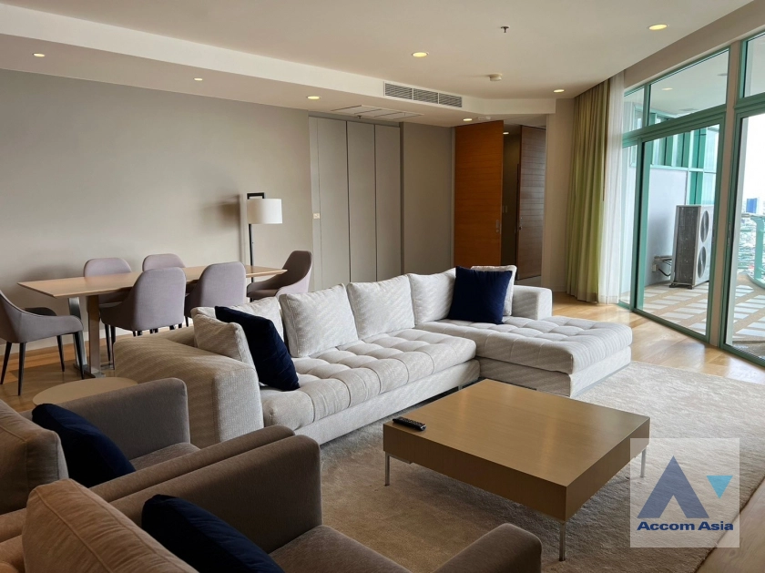 5  3 br Apartment For Rent in Charoenkrung ,Bangkok  at Riverfront Residence AA40232