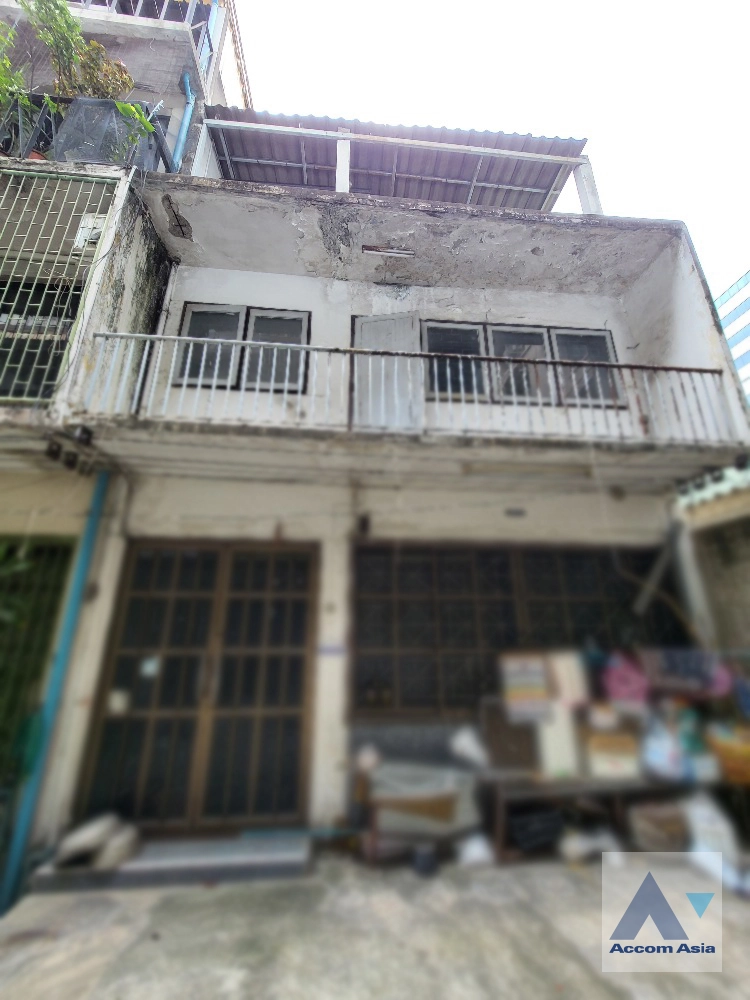  Building For Rent & Sale in Silom, Bangkok  (AA40238)