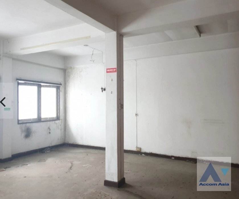 4  Building for rent and sale in Silom ,Bangkok  AA40238