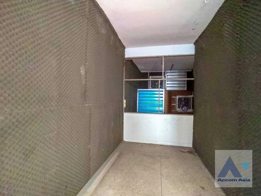 unit 1 Bedroom  Shophouse For Rent in Silom, Bangkok  near BTS Sala Daeng (AA40239)