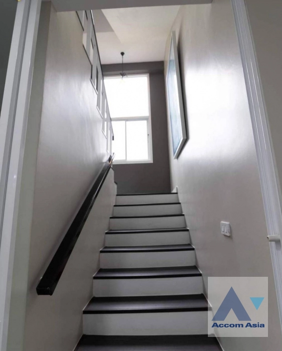 9  4 br House For Sale in Bang Na ,Bangkok BTS Bang Na AA40241