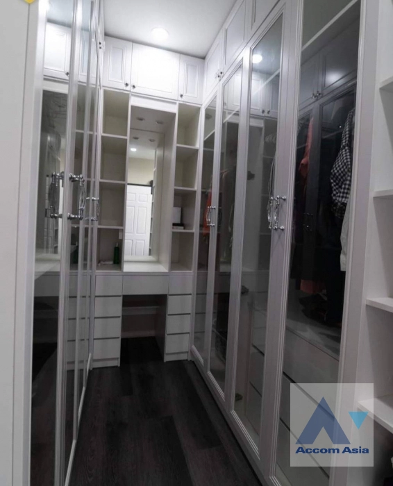 18  4 br House For Sale in Bang Na ,Bangkok BTS Bang Na AA40241