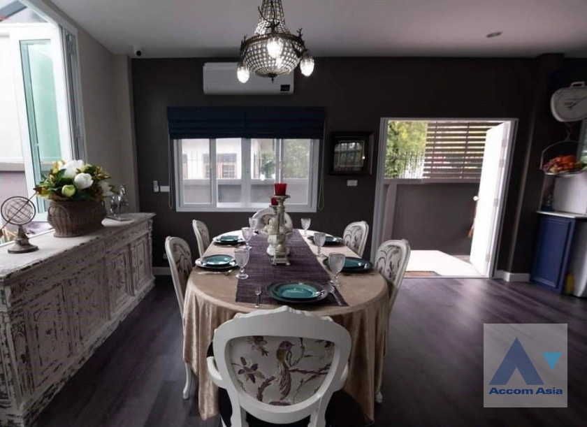 5  4 br House For Sale in Bang Na ,Bangkok BTS Bang Na AA40241