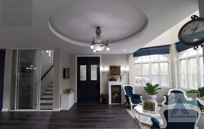  1  4 br House For Sale in Bang Na ,Bangkok BTS Bang Na AA40241