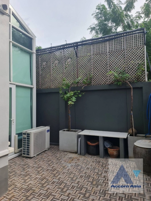 26  4 br House For Sale in Bang Na ,Bangkok BTS Bang Na AA40241