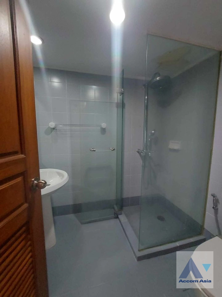 22  3 br Condominium For Rent in Sukhumvit ,Bangkok BTS Phrom Phong at Le Raffine Sukhumvit 24 AA40245